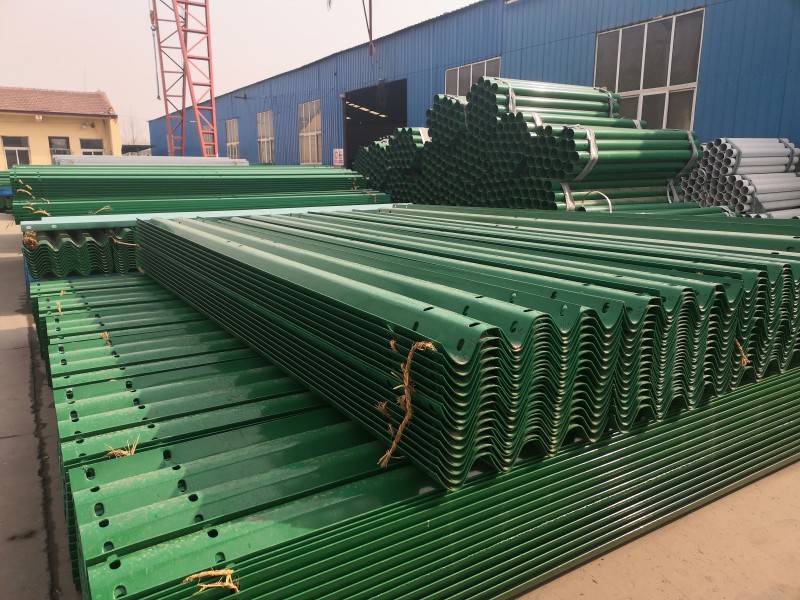 材质q235护栏多少钱一米_交通安全设施_安全/防护_产品_企腾网工厂优