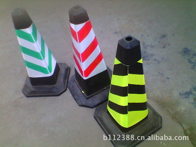 厂家专业批发路锥套、金阁套、方锥套、方锥等交通产品。 - 厂家专业批发路锥套、金阁套、方锥套、方锥等交通产品。厂家 - 厂家专业批发路锥套、金阁套、方锥套、方锥等交通产品。价格 - 三门县伟来交通设施厂 - 