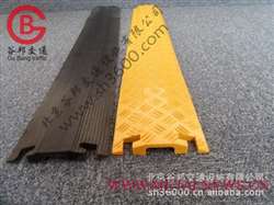 圆孔大庆护线板 高效电缆过线桥在现代交通设施中的应用