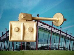 郑州鑫路交通设施 可调玻璃吊夹引领交通设施产品展台新高度